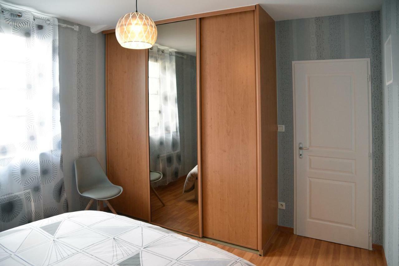 Apartament Les Pieds Dans L'Eau,La Tete Dans Les Nuages Luxeuil-les-Bains Zewnętrze zdjęcie
